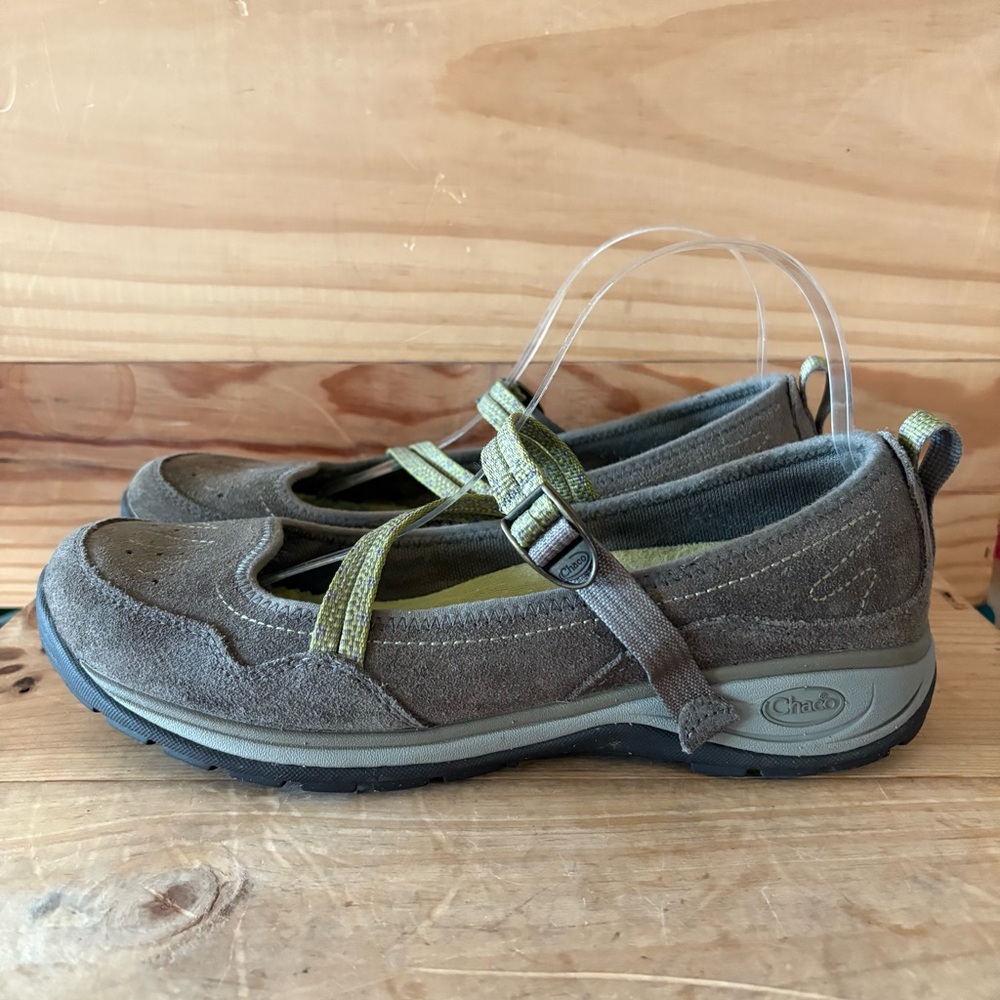 Chaco Petaluma Suede Mary Jane Hiking Walking Shoes size 9.5